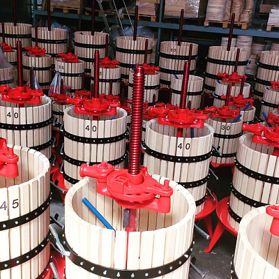 Пресс домкратный d20 9,5 л корзина из дерева